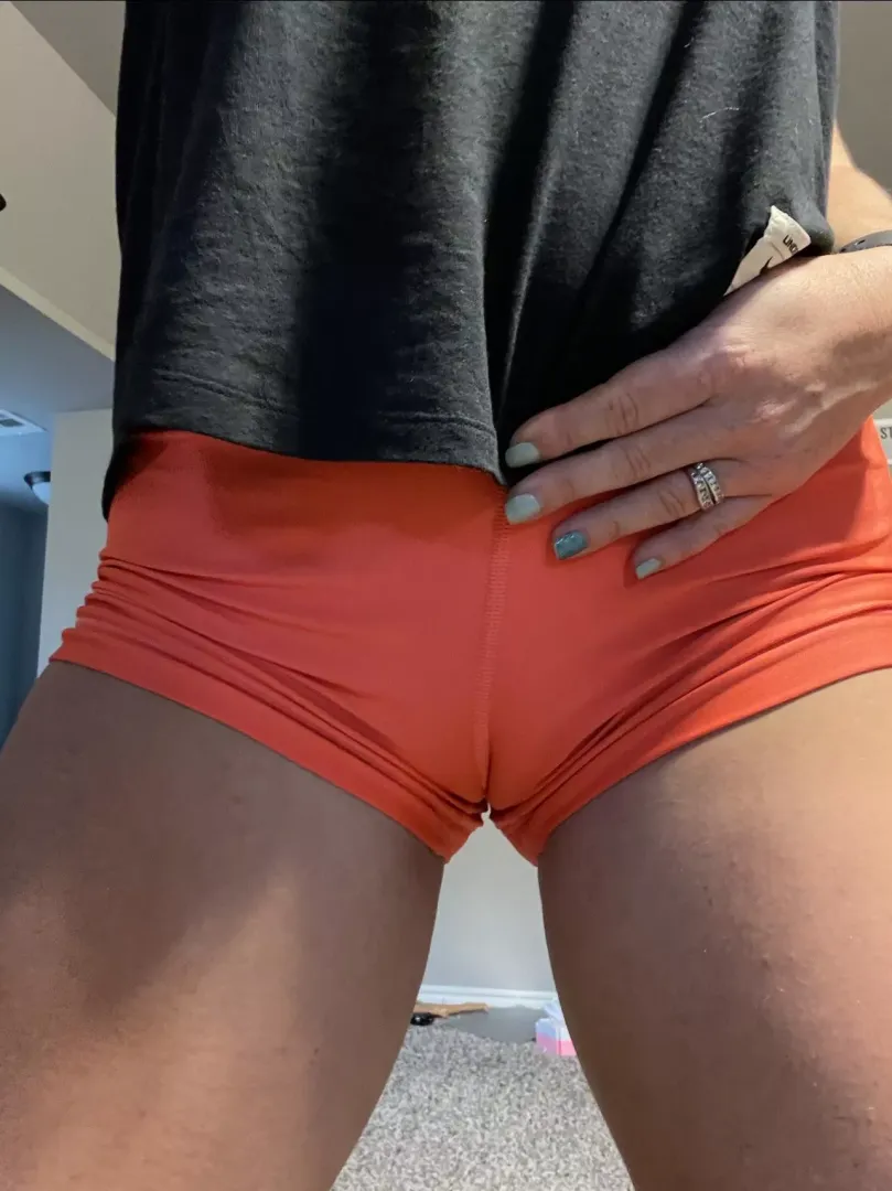 Home workouts mean you can come help me take these off immediately after I’m done and we can get our own workout in posted by wildfiremilf