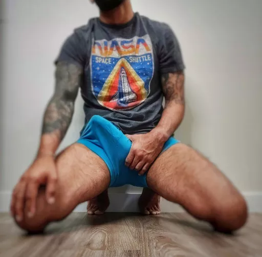 Hop on 🚀 by _weatherreport_