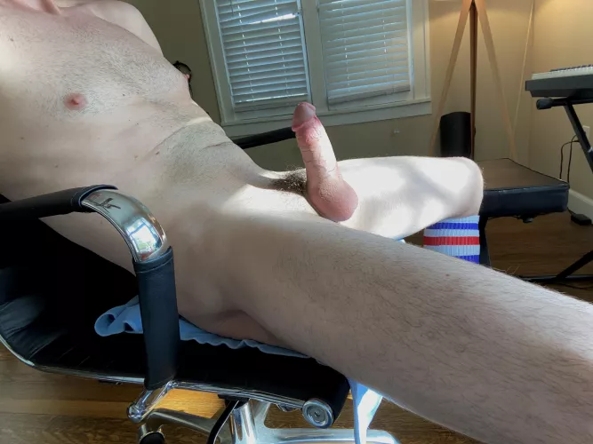 Hop on bruh by krebs50505050