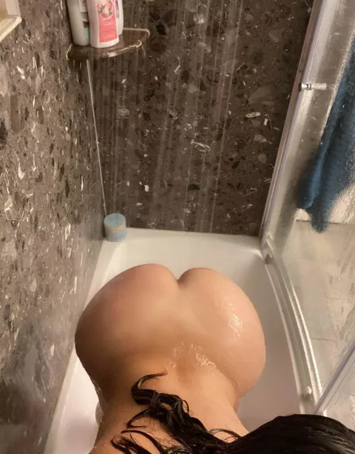 Hop on in daddy😉 by ScaredCardiologist94