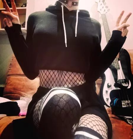 Hope all your weekends are off to a great start! :D by GuyWhomst