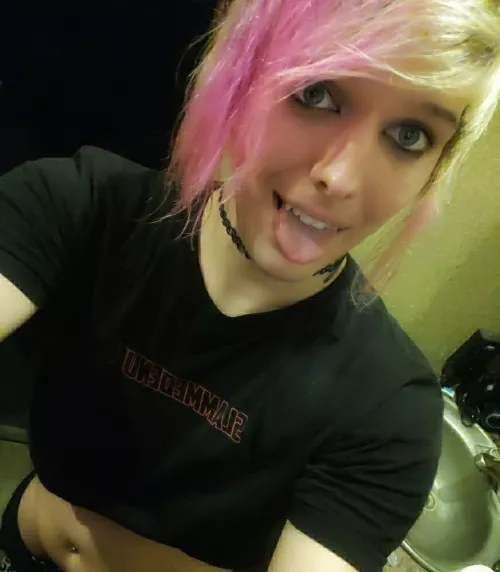 Hope everyone enjoys my photos!🙏😋 by ExposeLostCauseKitty