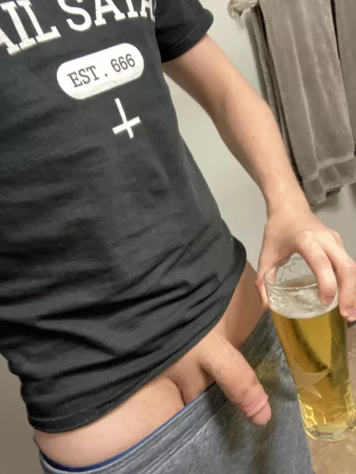 Hope everyone had a good Thursday! by ani_bate