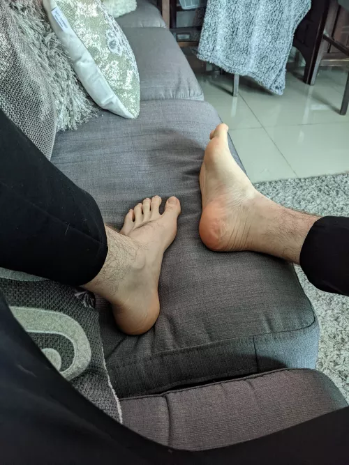 Hope everyone had an awesome Christmas, now back to foot licking 😏 by IndividualDetail