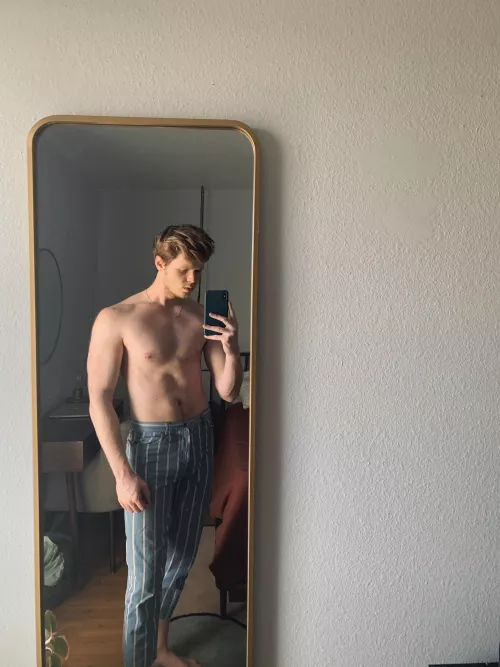 Hope everyone has a great Monday! by Tuesday-Bath