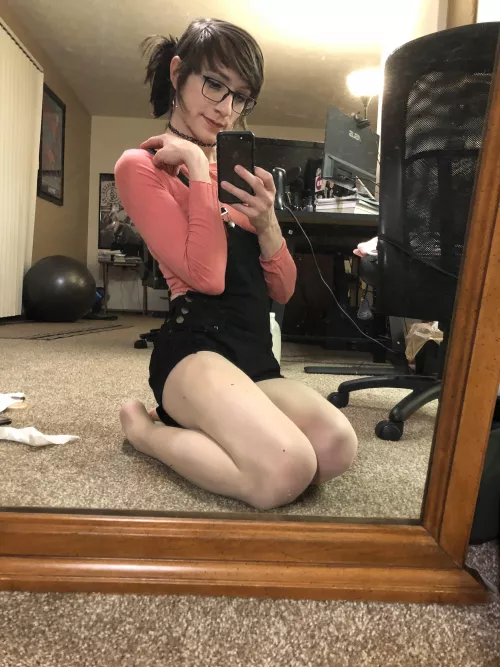 Hope everyone has a great weekend!~ Also, my thighs b lookin cute ٩(◕‿◕｡)۶ by Its_TayTay