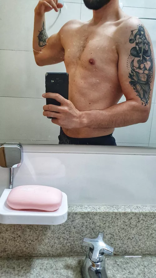 Hope everyone is having a good day! by hiyo_silver