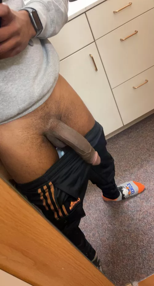 Hope everyone is having a good night! by Lost-Remove4682