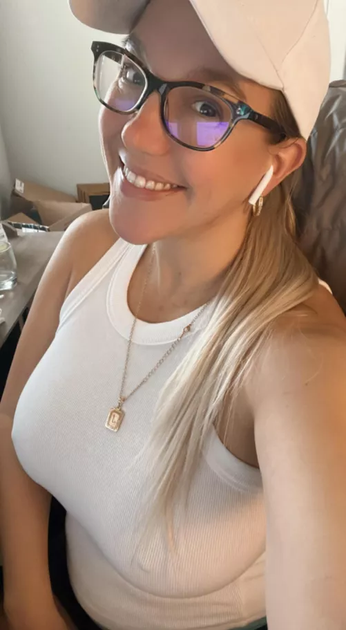 Hope Monday is treating you well 😘 by texasj_85