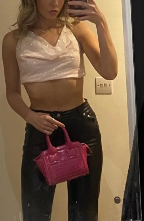 Hope my boyfriend doesn’t mind me posting here 😉 by DownBadMor