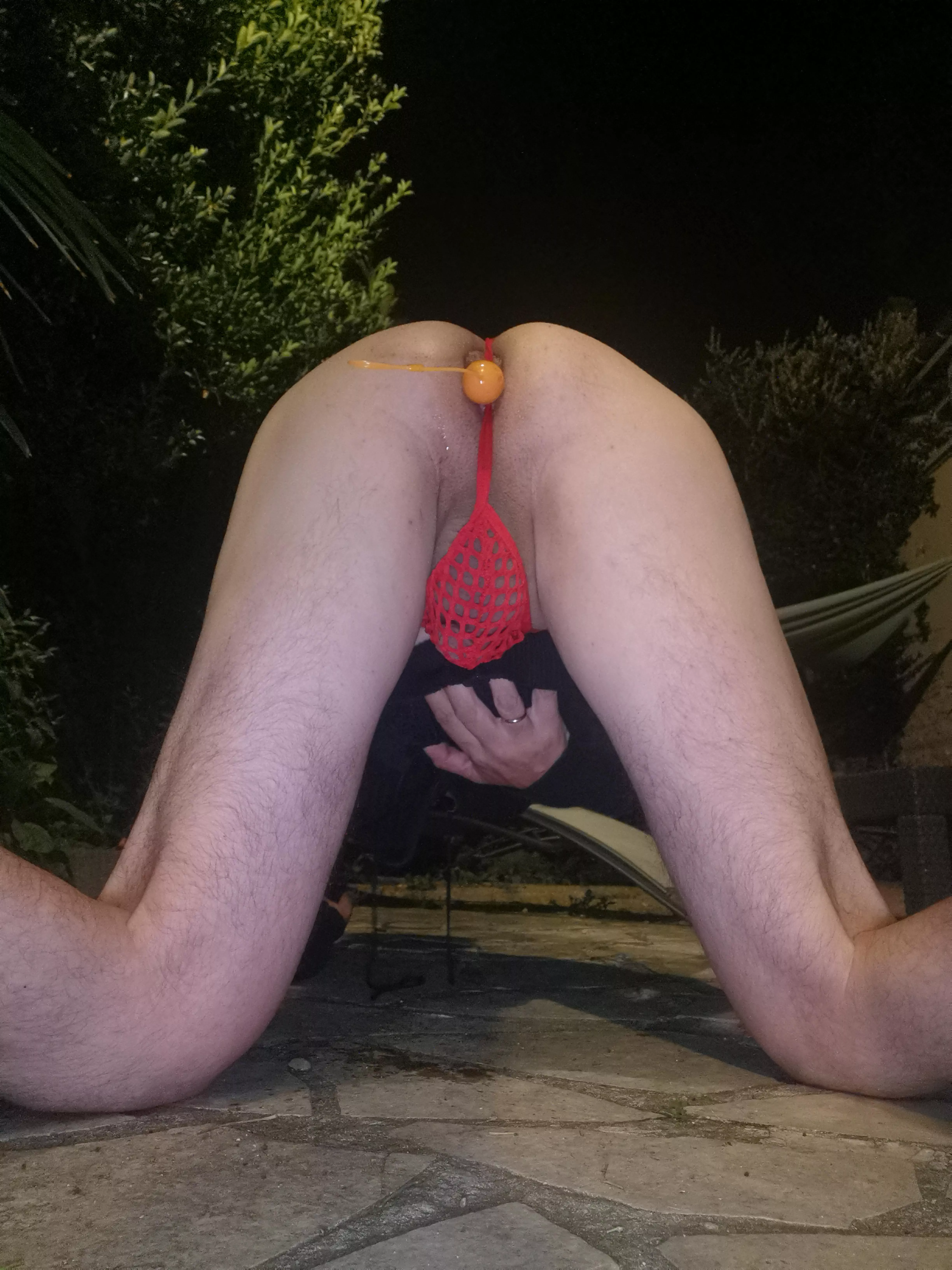 Hope neighboor are behind the windows 😇😋 posted by Frenchslutty