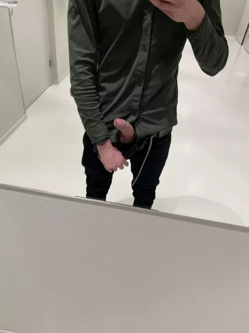 Hope nobody caught me. 🤫 by coltanate