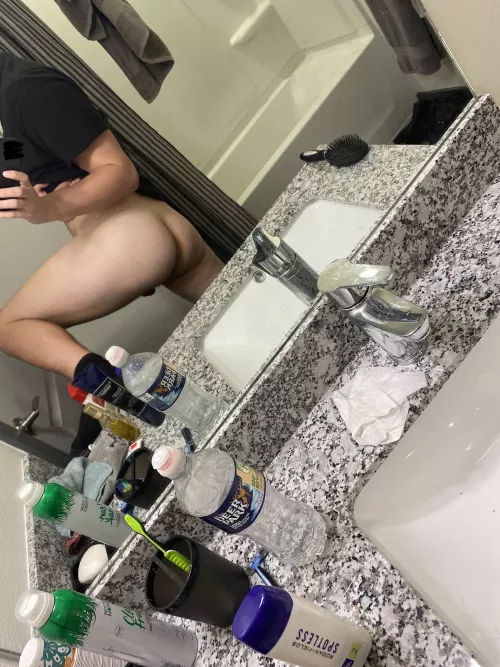 Hope off the game and message me by Gayguy1511