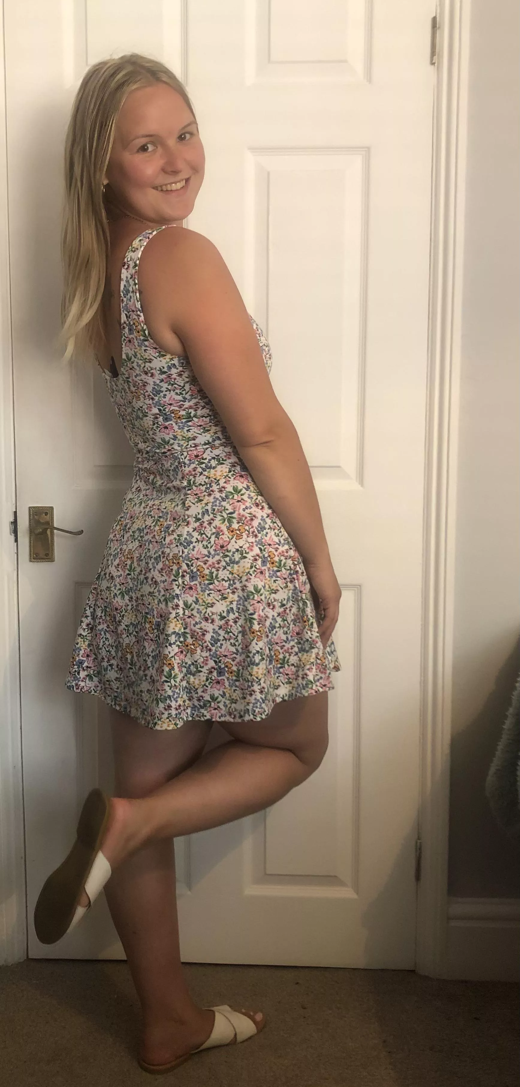 Hope the sun sticks around for dresses like these ! posted by Lacey-xx