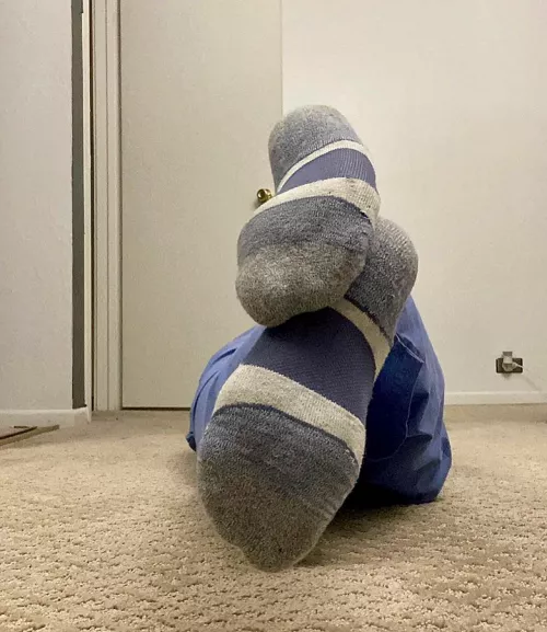 Hope these socks will help you start the week on a good note 😉 by Realistic-Olive-9974