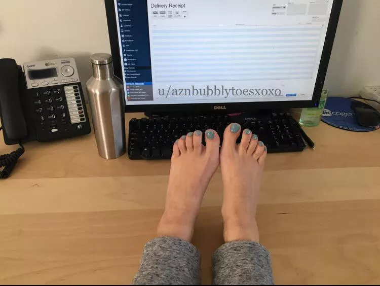 Hope this helps cure your Monday blues 😴 I’ll be keeping my feet up the rest of the day! posted by aznbubblytoesxoxo