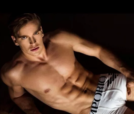 Hope this makes your Monday a little better, does it 🤔😉? by JasonMacky