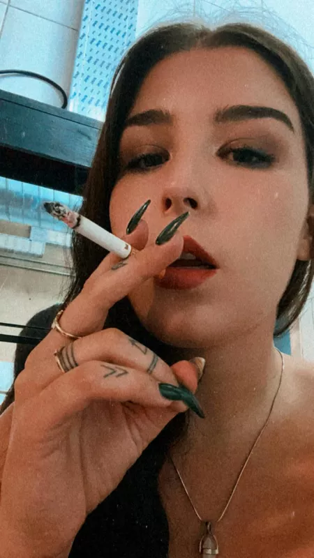 Hope u have a weekend filled with all the smoke you’re craving 💨 by dahlianextdoor