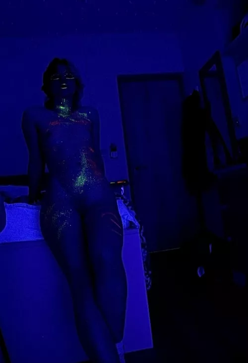 Hope you are having a good beginning of 2022 ❤️🖤 by jujuthecatastrophe