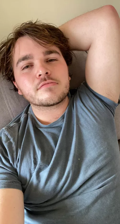 Hope you bros are having a great day and being safe 🖤❤️ by Bezzza23