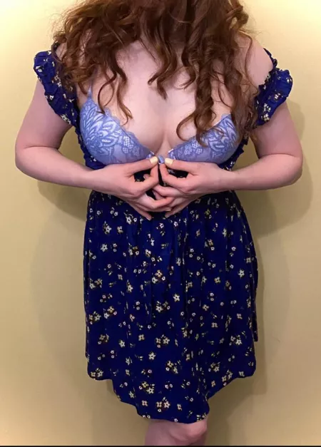 Hope you can enjoy yourself with a married librarian by LibrarianMomXO