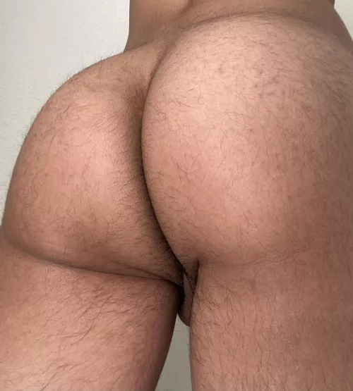 Hope you don’t mind a bit of fuzz😏 by throawayvel00