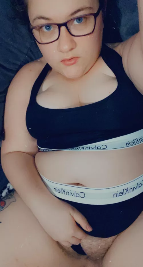 Hope you don’t mind a hairy girl. by Academic_Break