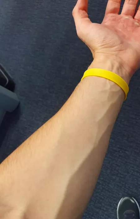 Hope you don't mind rough hands by jadoreletabasco