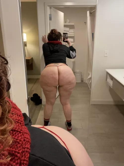 Hope you enjoy the view by imadragoninflesh