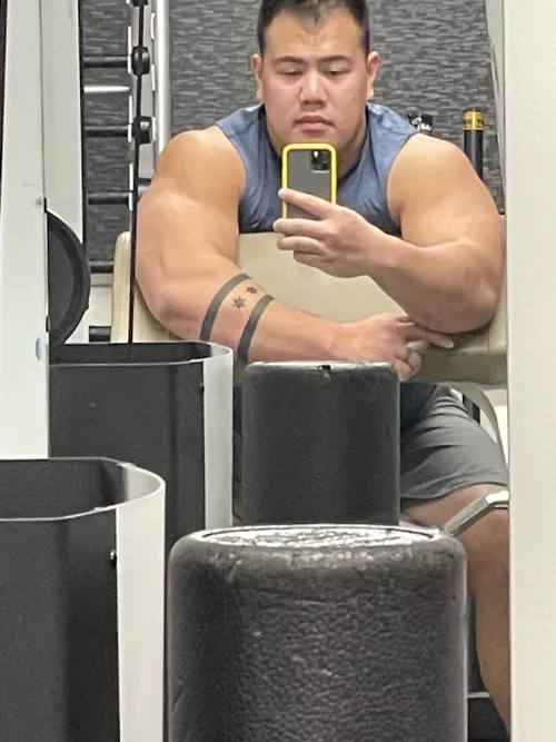 Hope you like arms by Swagrowen