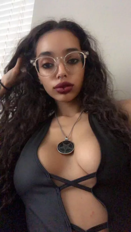 Hope you like leather 😏 by vipereden