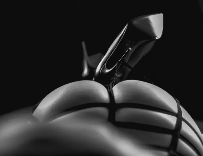 Hope you like straps and heels by 2themoongw