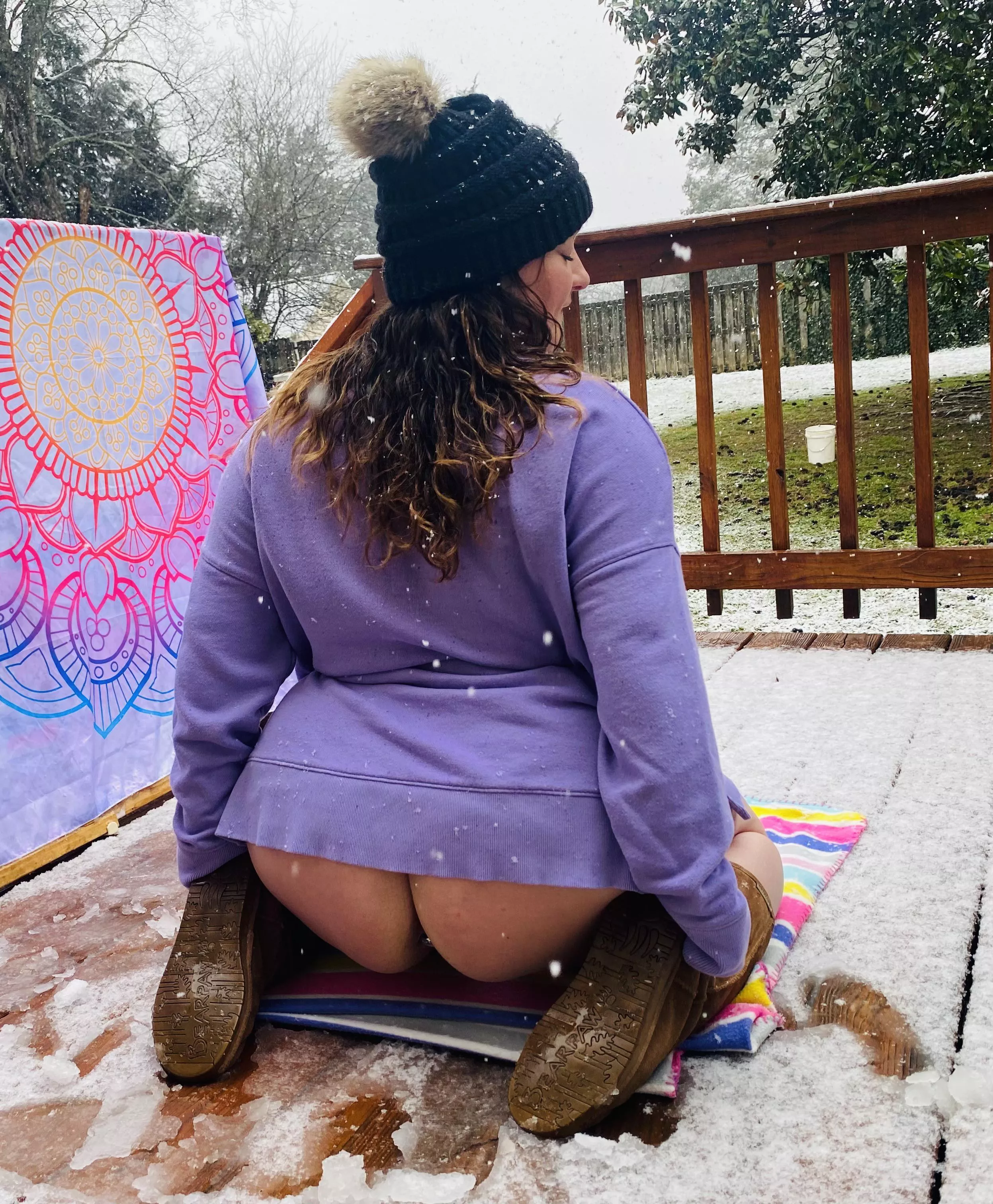 Hope your enjoying the weather😈😈 posted by Sufficient-Cloud4994