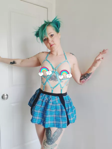 Hope your Saturday is full of color! 🌈🌈 by gothic_popsicle