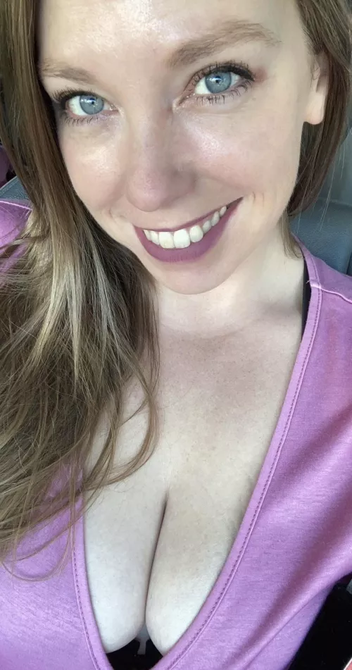 Hope your week starts well! by Foxxthemisses