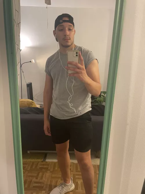 Hope you’re all having a good Saturday gayming by sfran34