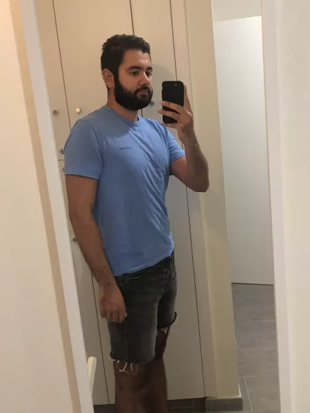 Hope you’re all having a great day wherever you are 😄 by growlithe197