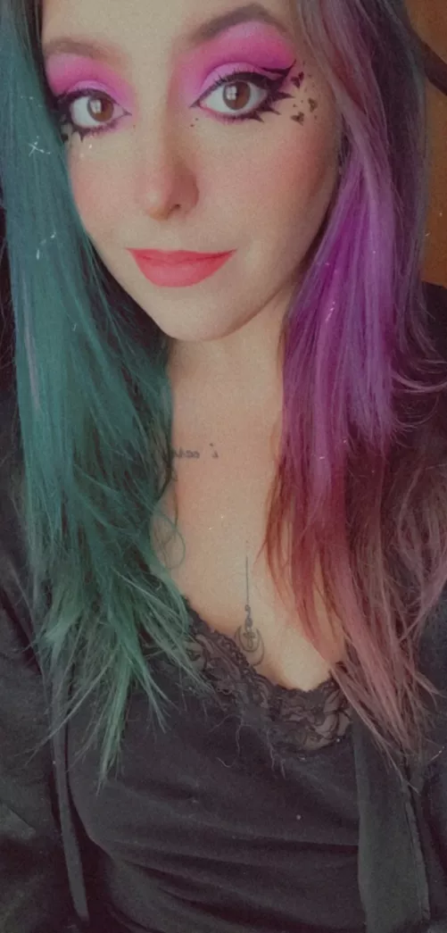 hope you're all having the loveliest weekend 🖤 by natbaby6969x3