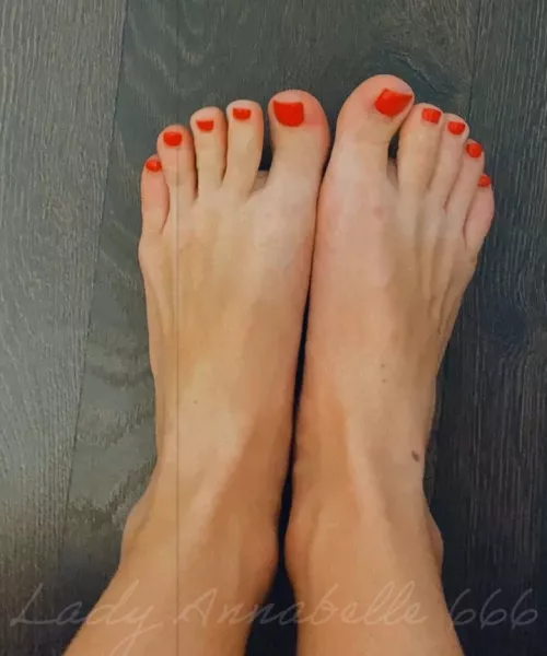 Hope you're fetish for feet is stronger than ever ;) by LadyAnnabelle666