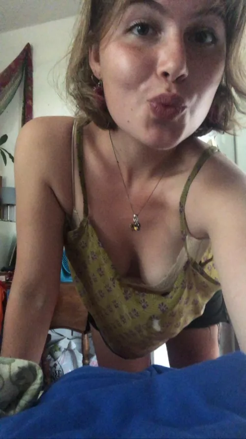 Hope you’re having a nice day 🍓I took this pic on my 22nd birthday! 😋f 22 by ruby_tuesday22