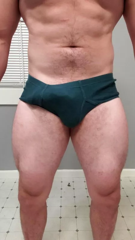 Hopefully it's outlined enough? by Visibletactics