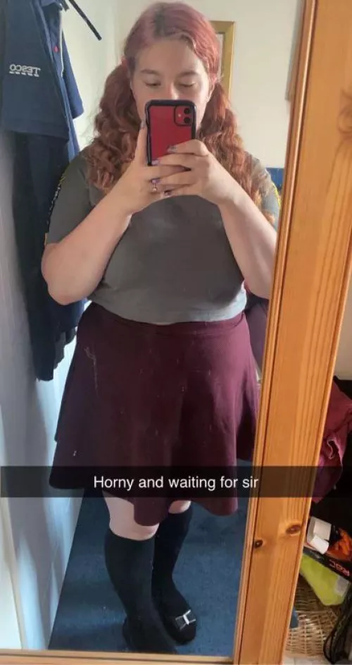 Hopefully my new plaything. Can’t decide if I should make her a huwcow or a brain dead bimbo by alhumphrey2