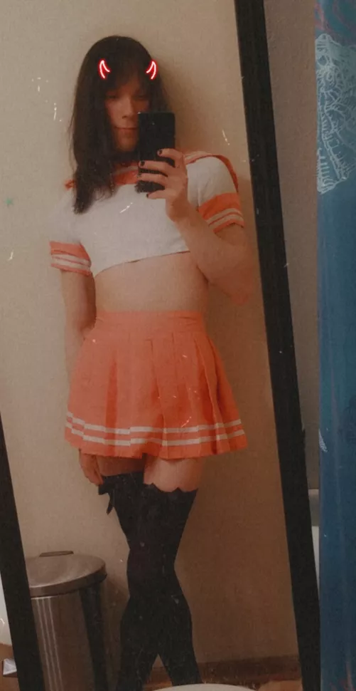 Hopefully seeing this makes your new year a little better by VLunaV