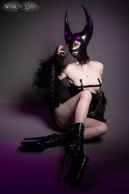 Horned Hood Such Shine 🖤 [self] by ArieAesthetic