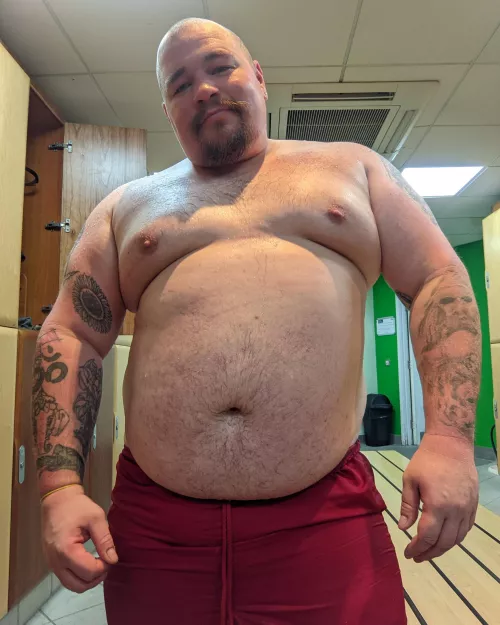 Horny after the gym. by BearyBudai