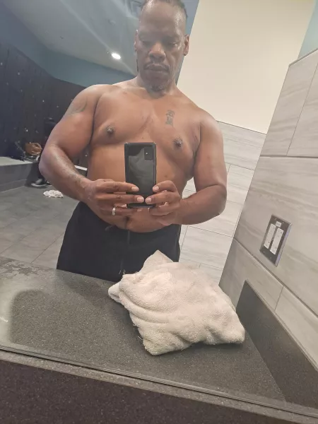 Horny after workout [52] [M4M] [So.California] by BigBoodyVersBTM