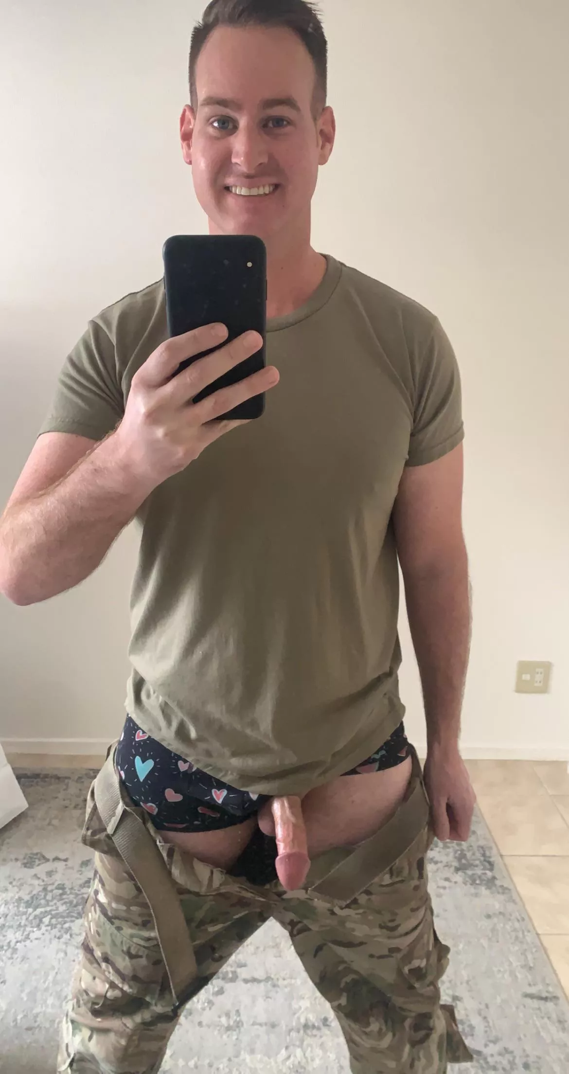 Horny and ready for Valentine’s Day! posted by Bigtallyeller