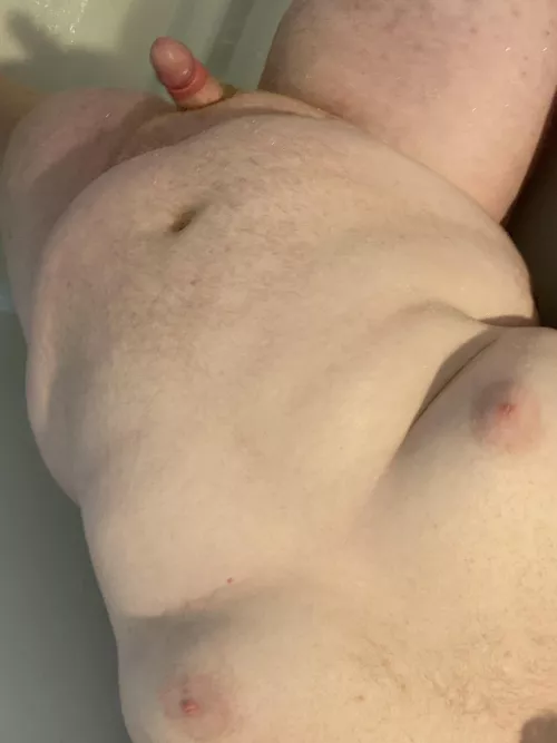 Horny, anyone else rn? (Prefer Women or transwomen) by Hornythrowaways42