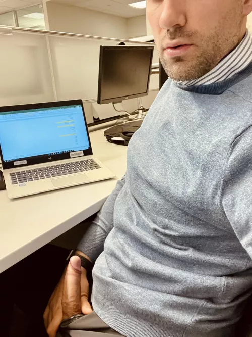 Horny at the office;) by ShowOffGrad