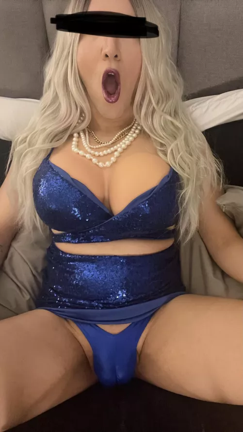 Horny cd in waiting for cock to serve by KateLuvLV